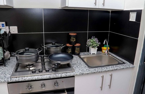 Syokimau Apartment | Cozy & Modern Studio Apartment Near JKIA & SGR – Your Perfect Stay in Syokimau!
