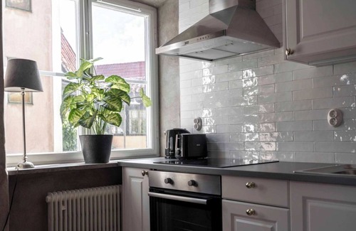 Innerstaden Apartment | Cozy & modern studio for 4 people at Stora torget