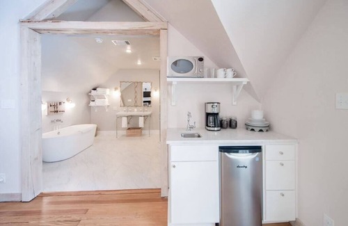 Fredericksburg Apartment | Cozy Modern Suite in Fredericksburg