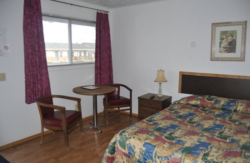 Moorcroft Hotel | Cozy Motel