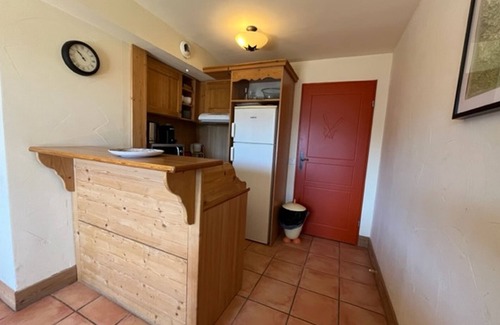 Pra Loup Apartment | Cozy mountain apt, 2 bdrms, 8 guests, modern amenities