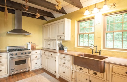 Everett Cabin | Cozy mountain escape/4 bdrm2bath/10mi to Bedford Springs/PickleBall & Basketball