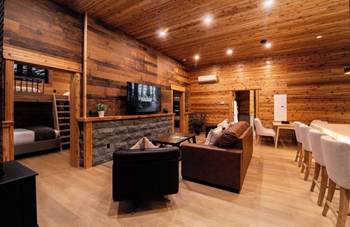 Revelstoke Cabin | Cozy Mountain Getaway with Hot Tub Sleeps Your Whole Group