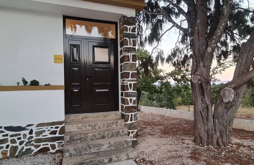 Proenca-a-Nova House | Cozy mountain house for couples or families - we're pet-friendly!