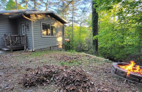 Pisgah Forest House | Cozy Mountain Home close to Brevard and 2 state parks-Pisgah & DuPont