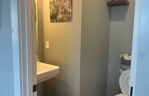 White Salmon House | Cozy mountain home in the heart of White salmon