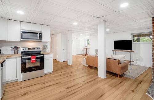 Blowing Rock Apartment | Cozy Mountain Stay, 5 Minutes to Downtown, and Hiking!