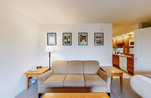 Bend Condo | Cozy mountain studio near skiing & town with fast WiFi, shared pools, & patio