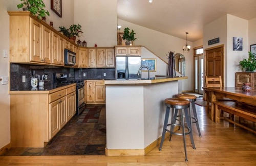 Steamboat Springs House | Cozy Mountain Home In the Heart of Steamboat Springs Ski Resort