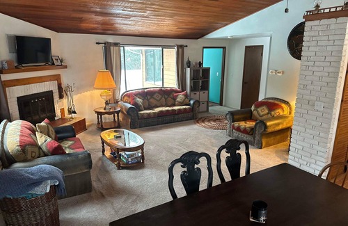 Gold Bar House | Cozy mountain valley rancher close to abundant outdoor recreational activities