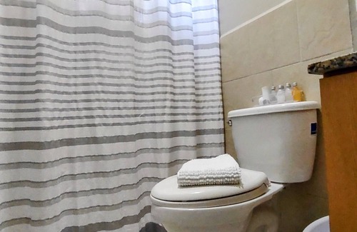 Los Naranjos Apartment | Cozy mountain view apartment-7 min from Boquete downtown