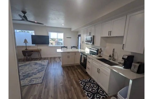Herriman Apartment | Cozy Mountain-View Haven/Full Kitchen/Hot Tub/Easy SLC & Ski Access