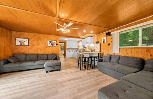 Bracebridge Cottage | Cozy Muskoka cottage