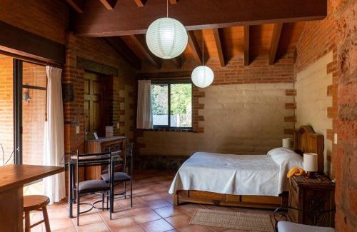 San Pedro Ski Chalet | Cozy Nature Escape in Tepoztlán