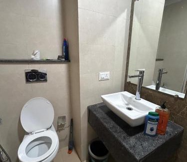 Greater Noida Apartment | Cozy nest by Good Vibes Studio