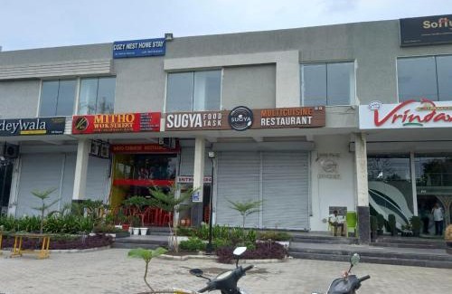 Bhopal Hotel | Cozy Nest Home Stay