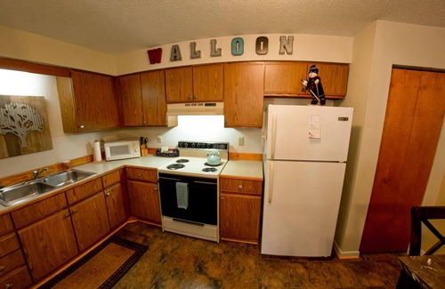 Walloon Lake Apartment | Cozy Nest in Walloon Village