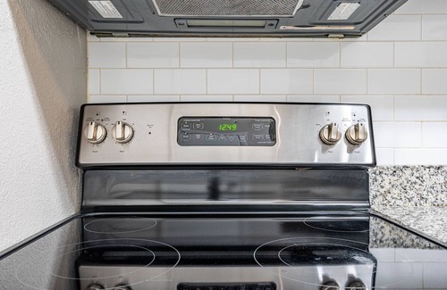 Cumberland Apartment | Cozy new 1BR with Balcony