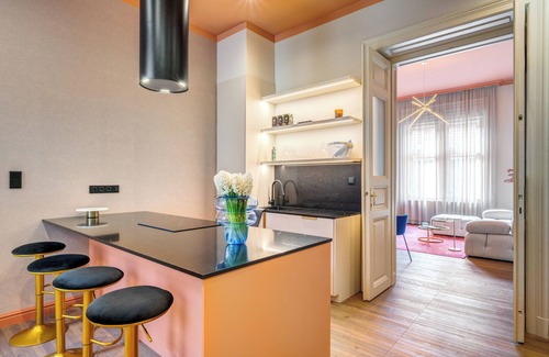 Palace District Apartment | Cozy, new 2-bedroom apartment with AC, WiFi in gorgeous Budapest city center