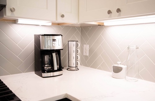 East MLK House | Cozy new house mins from downtown