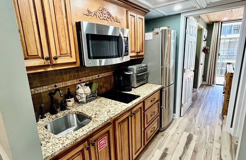 Gatlinburg Condo | Cozy New Listing! 1-bedroom condo, in charming downtown Gatlinburg! Remodeled!