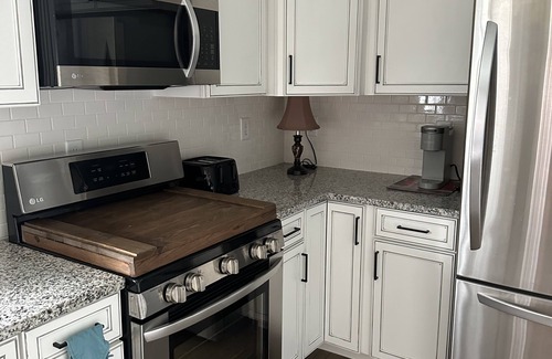 Mooresville House | Cozy newly built one bedroom barn apartment with everything you need!