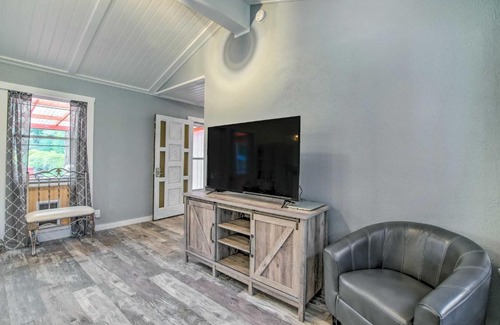 North Bend House | Cozy North Bend Getaway Near Dunes and Ocean!