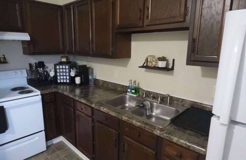 Norwalk Apartment | Cozy Norwalk Duplex, King Bed, near Cedar Point, Kalahari, & Norwalk Raceway