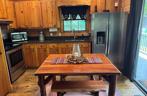 Choestoe Cabin | Cozy Nottely River Cabin. Close to lake, hiking trails, and Vogel State Park.