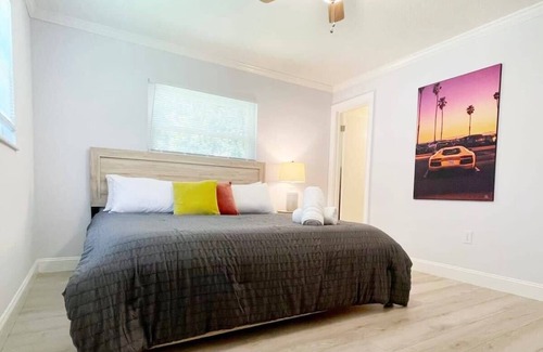 Ocala House | ☀︎ Cozy Ocala Retreat ☀︎ 4 BDR Home 5 min to DnTwn