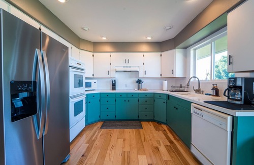Port Angeles House | Cozy ocean-view bungalow 5mi to Olympic