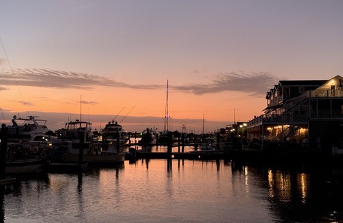 Morehead City Apartment | Cozy Old Town Yacht Club Condo with Fabulous Views of Beaufort Inlet/Waterfront