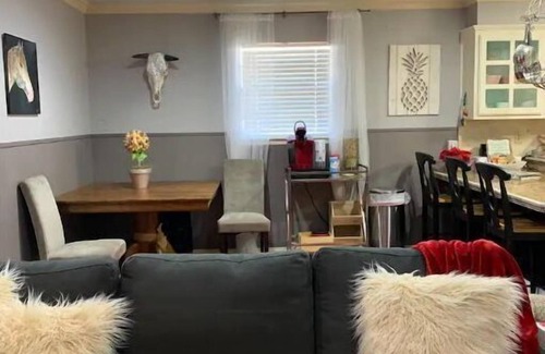 Amarillo House | Cozy On Carsonnn