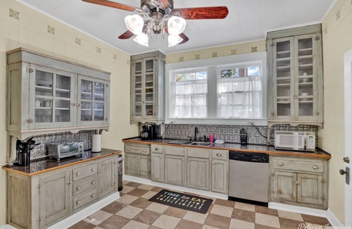 Highland Historic District Apartment | Cozy On Creswell