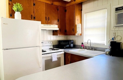 Crescent Beach Apartment | Cozy one bedroom across from the beach #2