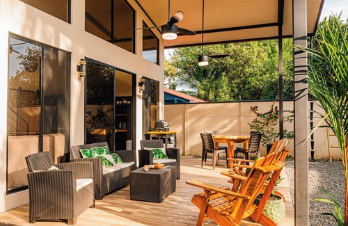 Uvita House | Cozy one bedroom and loft walking distance to the beach villa