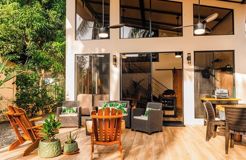 Uvita House | Cozy one bedroom and loft walking distance to the beach villa