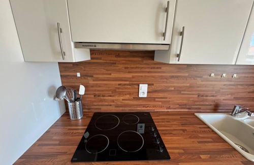 Pointe Croisette Apartment | Cozy One-Bedroom Apartment with Balcony and Parking