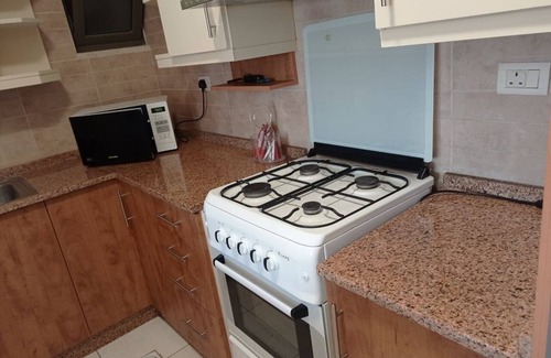 Ash Shumaysani Apartment | Cozy One Bedroom Apartment, J09