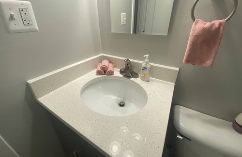 North Bethesda Apartment | Cozy one-bedroom home in Rockville!