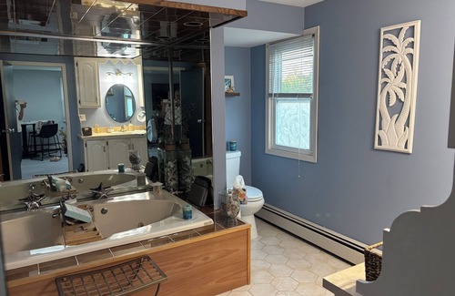 Farmingdale Apartment | Cozy One Bedroom Suite for Ryder Cup