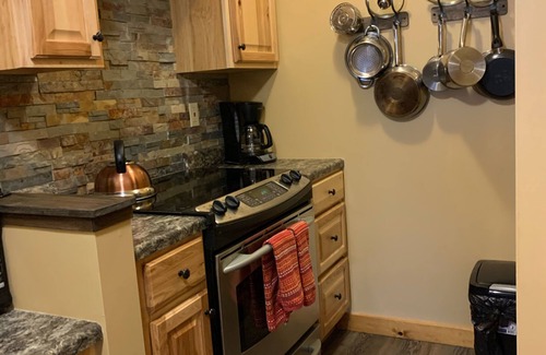 Paradox Apartment | Cozy One Bedroom studio suite in idyllic Adirondack setting