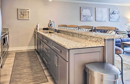 Osage Beach Condo | Cozy Osage Beach Condo w/ Private Boat Slip!