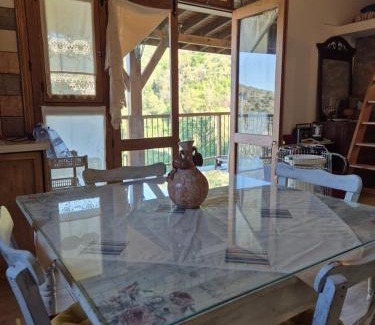 Pedhoulas Cabin | Cozy Paradise
