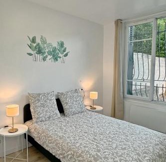 Vitry-sur-Seine Apartment | Cozy Paris Gateway Apartments Groups with free parking