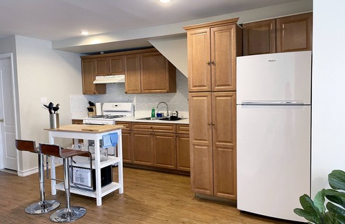 Kew Gardens Hills House | Cozy & Peaceful 2-Bed for Business Travelers