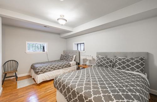 Randle Highlands Apartment | Cozy Peaceful Apartment in DC with Terrace