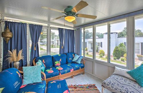 White Lake House | Cozy Pet-Friendly Cottage Walk to White Lake