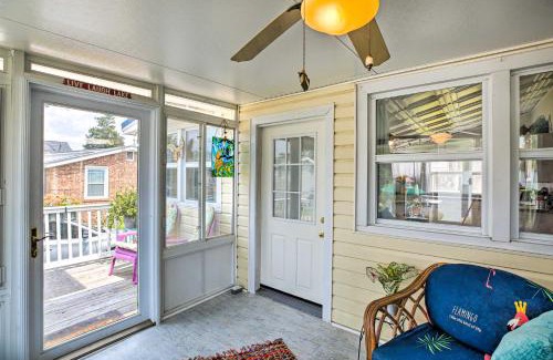 White Lake House | Cozy Pet-Friendly Cottage Walk to White Lake