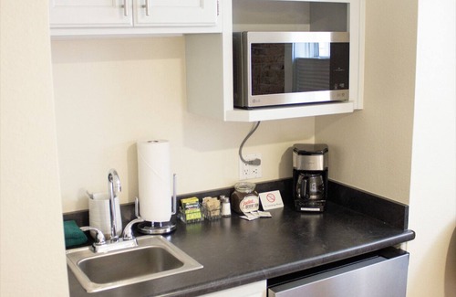 Historic Downtown Durango Apartment | Cozy Pet Friendly King Studio in the Heart of Downtown Durango, CO